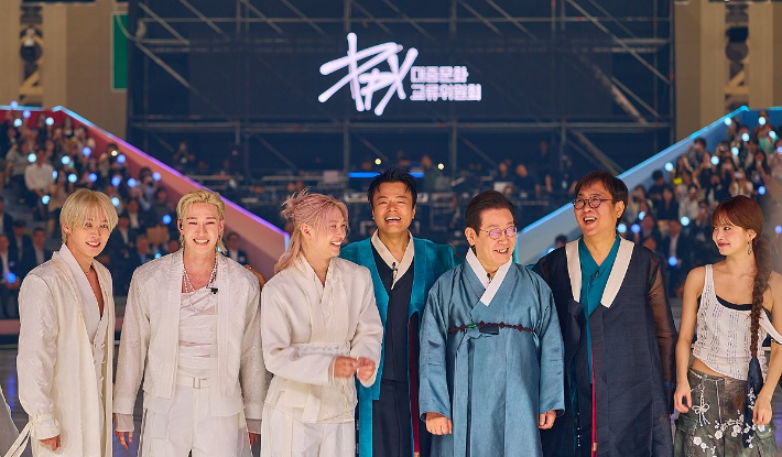 이재명 정부 출범 1년, 외신들의 평가에 주목하라