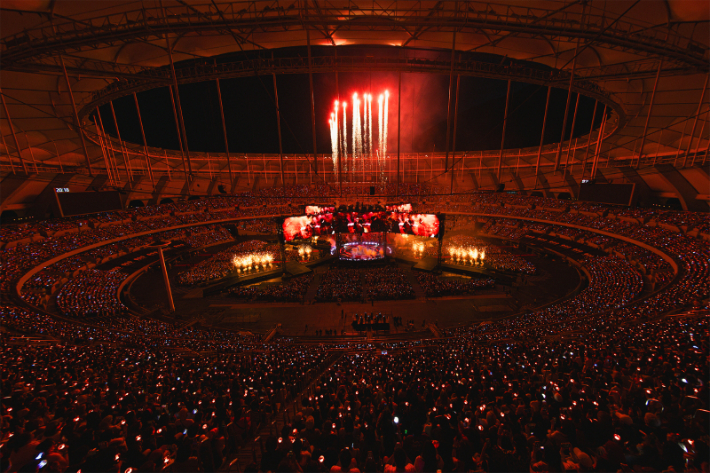 12일부터 이틀 동안 부산 아시아드경기장에서 열린 'BTS WORLD TOUR ARIRANG IN BUSAN' 무대. 빅히트 뮤직(하이브) 제공