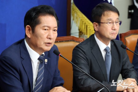 발언하는 정청래 대표