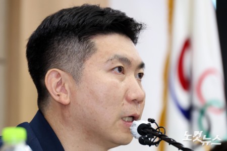 발언하는 유승민 체육회장
