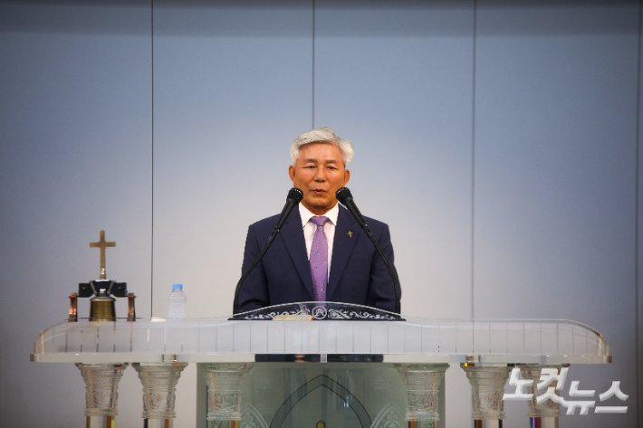 동전주노회 지도부장 이산호 목사가 교사강습회에서 말씀을 전하고 있다. 최화랑 기자