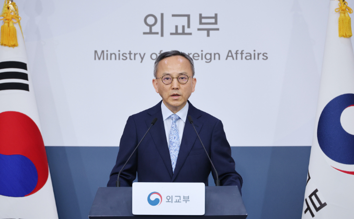 브리핑하는 박일 외교부 대변인. 연합뉴스