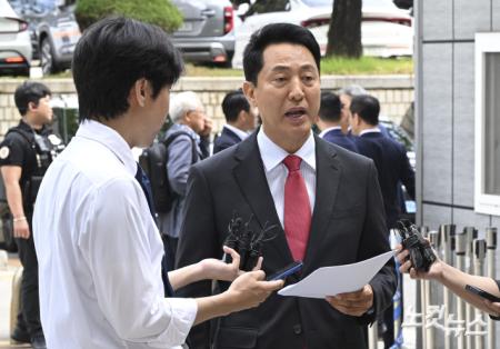 입장 밝히는 오세훈