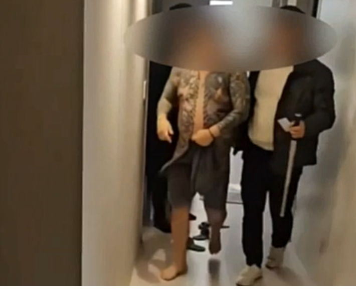 서울경찰청 금융범죄수사대에 자금세탁 조직원이 검거되고 있다. 서울경찰청 제공