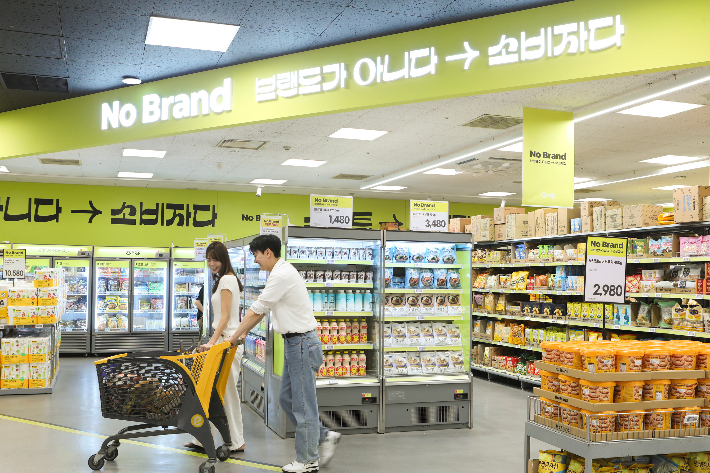 노브랜드 매장 전경. 이마트 제공