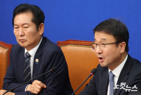 발언하는 한병도 원내대표
