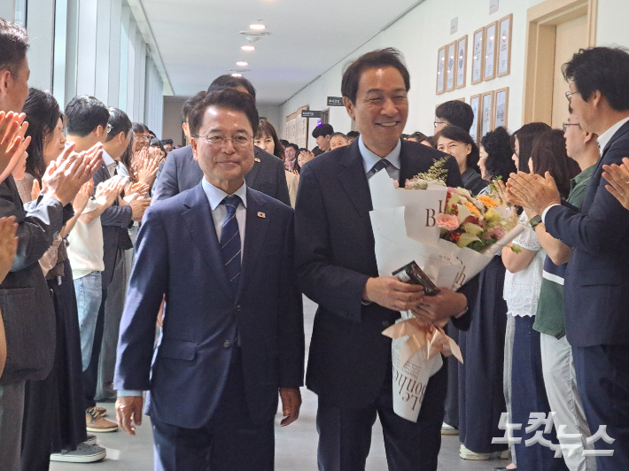 우상호 강원도지사 당선인은 22일 춘천시를 방문했다. 진유정 기자