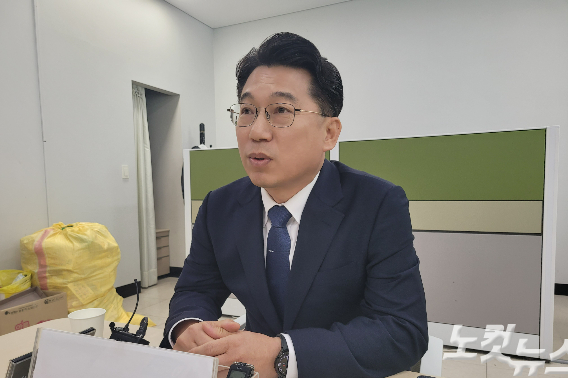 충북 대전환 인수위원회 허창원 대변인. 박현호 기자