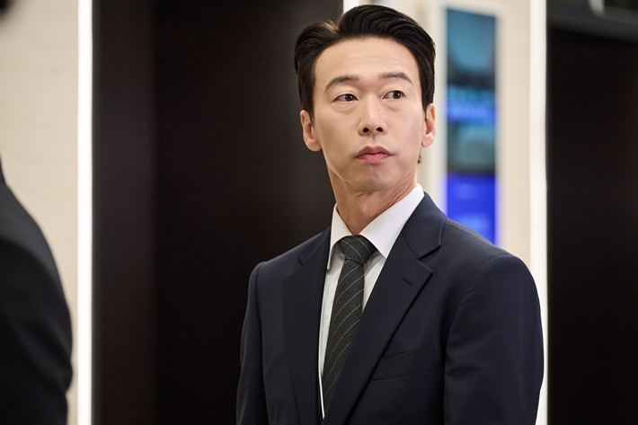 SBS 금토드라마 '멋진 신세계'에서 손재한 역을 연기한 배우 윤병희. SBS '멋진 신세계' 제공