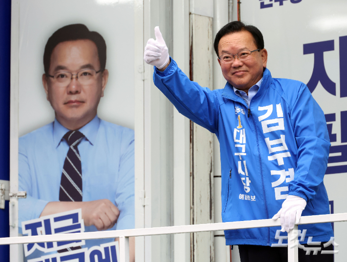 황진환 기자