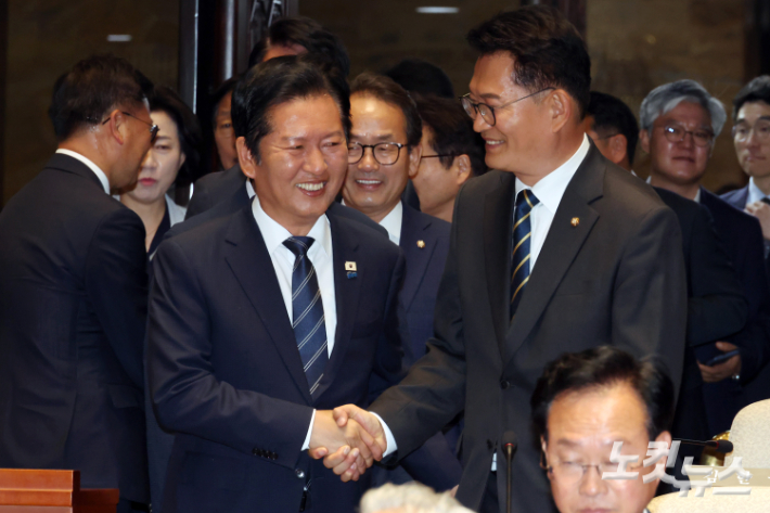 윤창원 기자