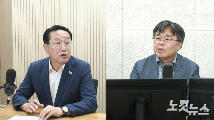 부산CBS 라디오 <부울경 투데이>에 출연한 박재범 부산 남구청장 당선인(왼쪽)과 박상희 부산CBS 보도국장. 부산CBS