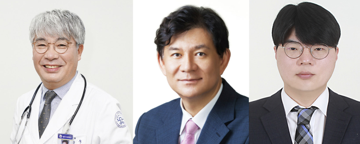 급성심근경색 환자의 장기 항혈소판 치료 전략을 연구한 공동연구팀. (왼쪽부터) 광주기독병원 이승욱 병원장, 고려대학교 구로병원 나승운 교수, 호남대학교 최병걸 교수. 광주기독병원 제공