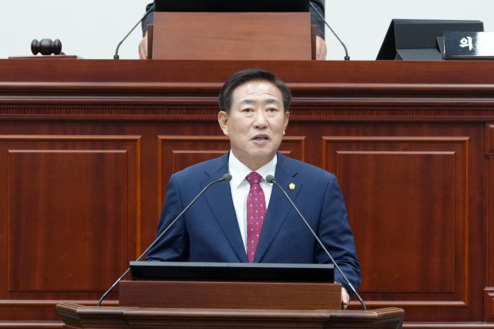 이철우 의원이 경주시의회 임시회에서 5분자유발언을 하고 있다. 경주시의회 제공