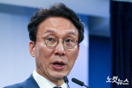 金총리 "보완수사권 폐지로 정부 입장 최종 정리"