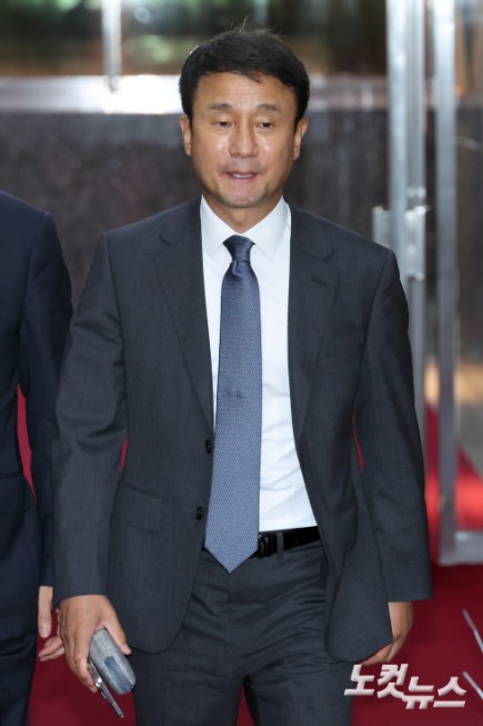 원 구성 협상 위해 국회의장실로 향하는 한병도