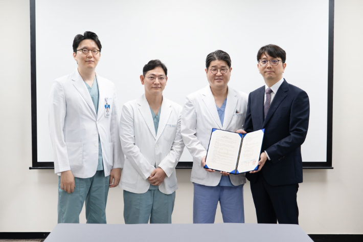왼쪽부터 부평세림병원 심장내과 서종권 과장, 전병한 응급의료센터장, 심장내과 신동일 과장, 인천세종병원 전창석 공공의료협력실장. 인천세종병원 제공