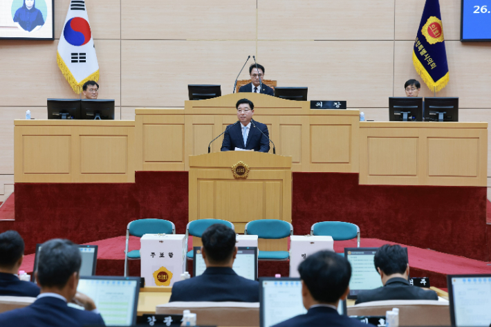 신민호 의원이 본회의장에서 발언하고 있다. 전남광주통합특별시의회 제공 