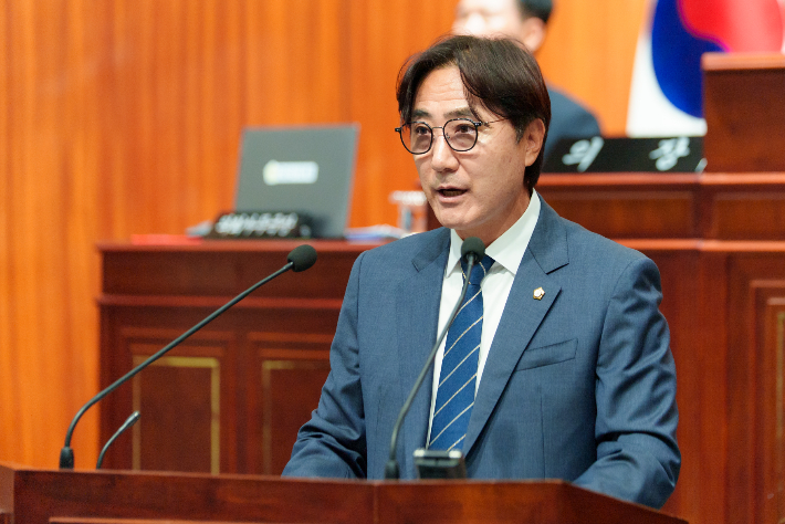 제10대 군산시의회 전반기 의장에 선출된 서동수 의장. 군산시의회 제공