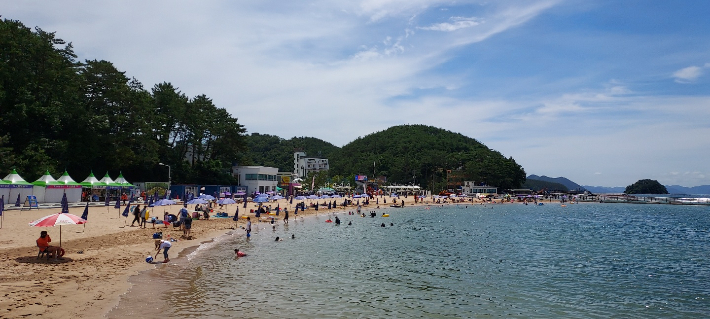 창원 광암해수욕장. 경남도청 제공 