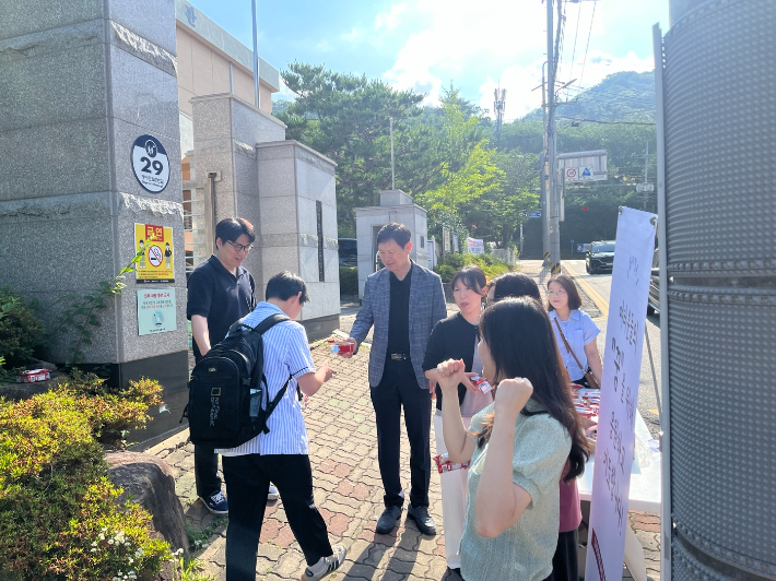 김해분성고등학교 기독동아리 활동. 안태환 장로 제공