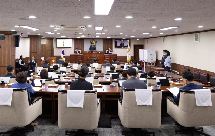순천시의회 원구성 민주당 독식… 협치 우려 커져