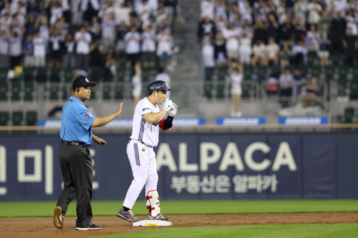 KBO 리그 12번째 통산 3300루타를 달성한 두산 양의지. 두산 베어스 
