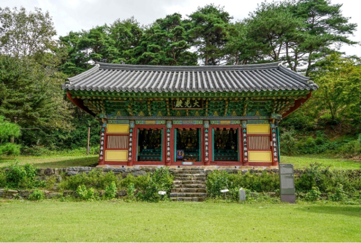 충남 금산 신안사 대광전. 국가유산청 제공