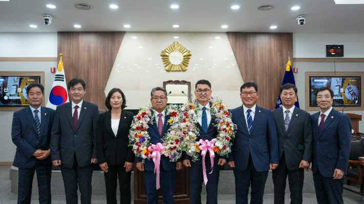 괴산군의회 제공