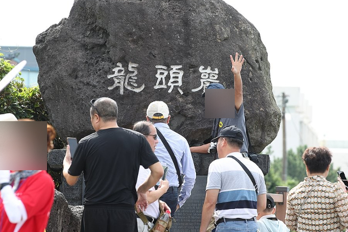 제주 찾은 중국 관광객들. 기사 내용과 직접적 관련 없음. 연합뉴스