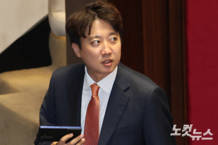 윤창원 기자