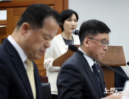 업무보고하는 중앙선관위 기획조정실장