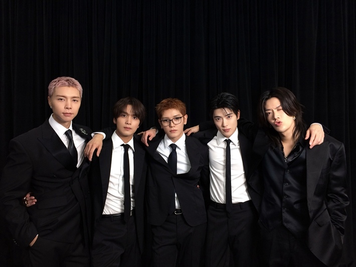 그룹 NCT 127이 오는 8월 24일 정규 7집으로 컴백한다. NCT 127 공식 트위터