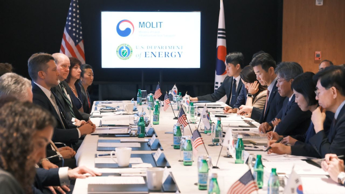 김이탁 제1차관 리튬·붕소 플랜트 MOU 체결식. 미 에너지부 카일 하우스트베이트 차관 면담. 국토교통부 제공