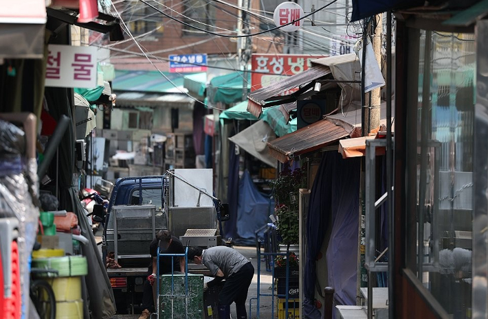 서울 중구 황학동 주방거리의 매장. 연합뉴스