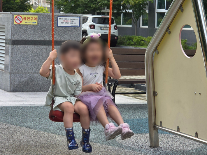 이숙진씨 가정에서 위탁 보호 중인 둘째와 셋째. 이숙진씨 제공