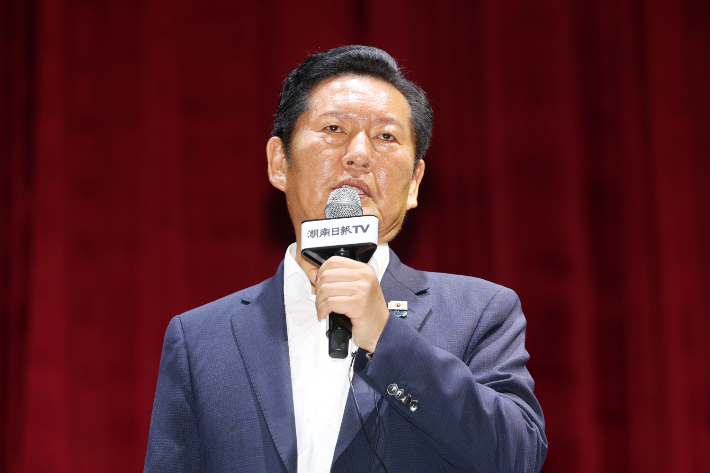 정청래 더불어민주당 전 대표가 조선대학교 해오름관에서 열린 '호남일보TV 개국 1주년 기념 특별강연회'에서 발언하고 있다. 연합뉴스