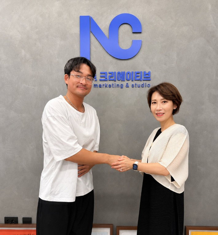 키움 우완 원종현(왼쪽)과 넥스트크리에이티브 박은님 대표. 넥스트크리에이티브  