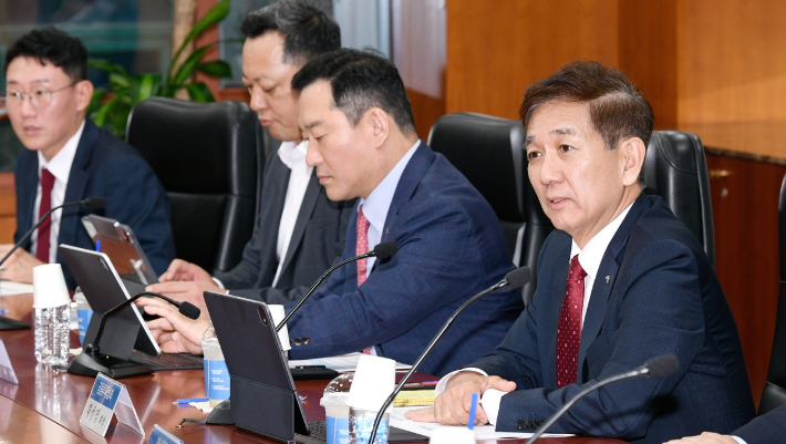 증권업계 '단일종목 레버리지' 예탁금 상향 추진한다 - 뉴스 썸네일 이미지
