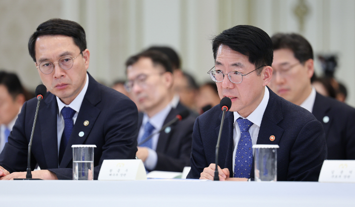 북극항로 시범운항 선박 확정…'부울경 해양 수도' 본격 육성