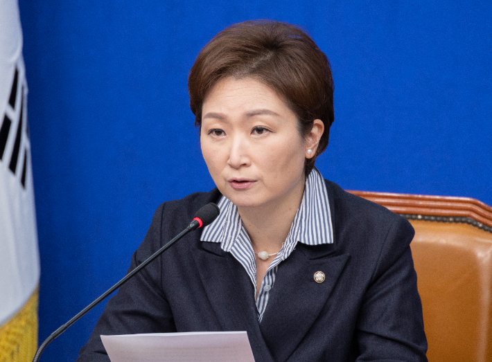 최고위원회의에서 발언하는 이언주 최고위원. 연합뉴스