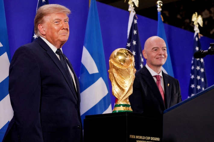 미국 도널드 트럼프 대통령(왼쪽)과 FIFA 잔니 인판티노 회장. 연합뉴스 
