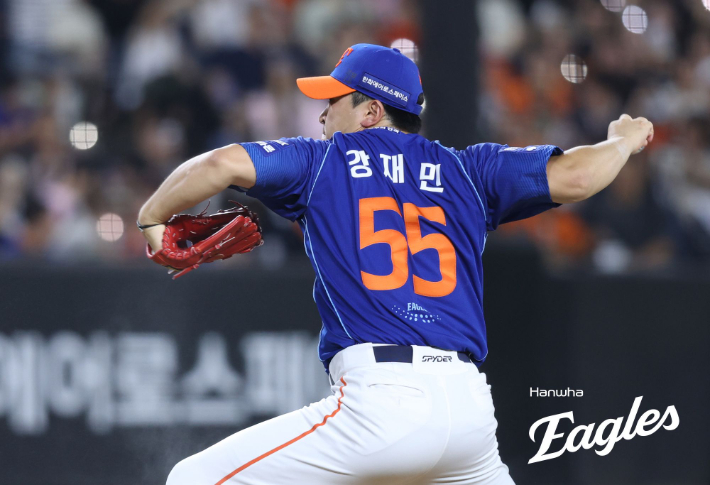19일 8회 등판한 한화 불펜 강재민. 한화 이글스 