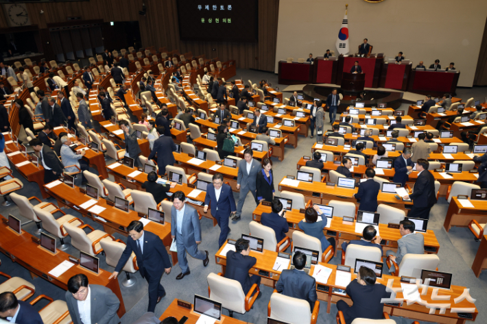윤창원 기자