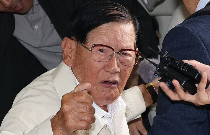 송영길 "이만희 만나면 자금 지원? 신천지 유혹 있었다"[이정주의 질문하는기자]