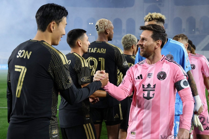 MLS 간판 스타 손흥민(왼쪽)과 리오넬 메시. 연합뉴스 