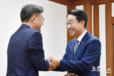 조정식 국회의장 찾은 조국혁신당 신장식 당대표