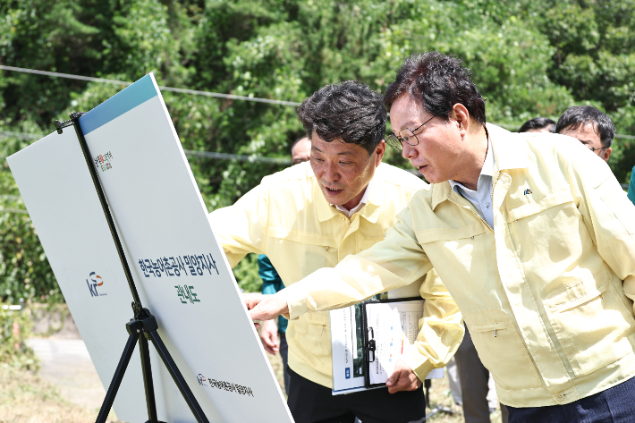 박완수 경남지사 폭염·가뭄 현장 점검. 경남도청 제공