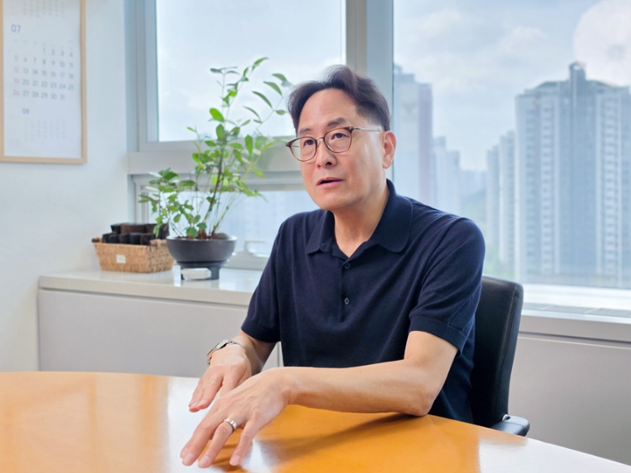 삼성전자 파운드리사업부 기술개발실장 구자흠 부사장. 삼성전자 뉴스룸.