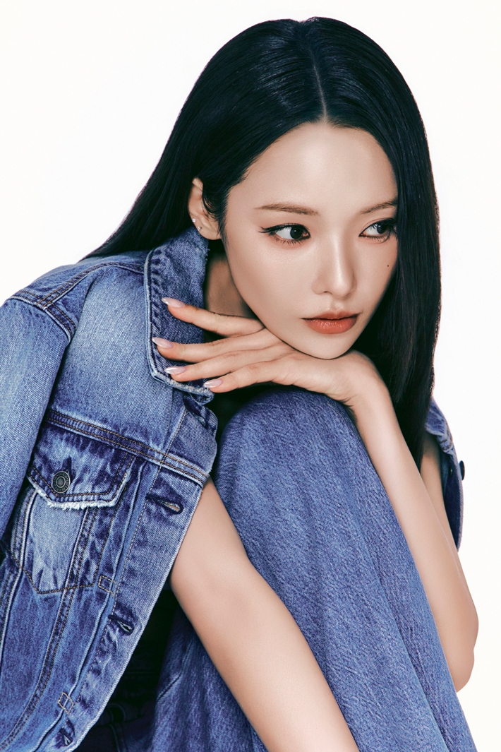 카드 전소민. DSP미디어 제공
